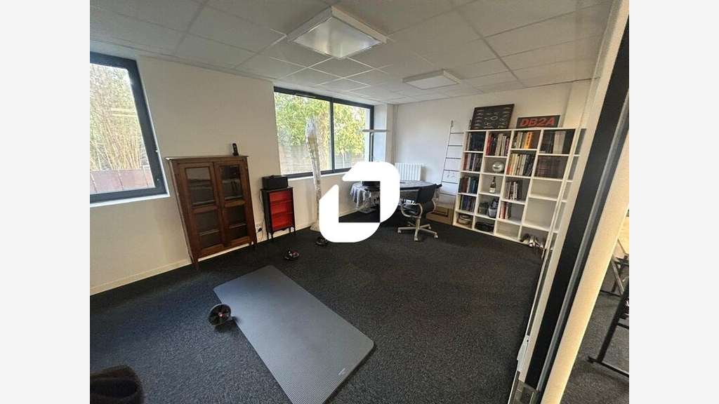 Vente Bureaux 93m² Rueil malmaison
