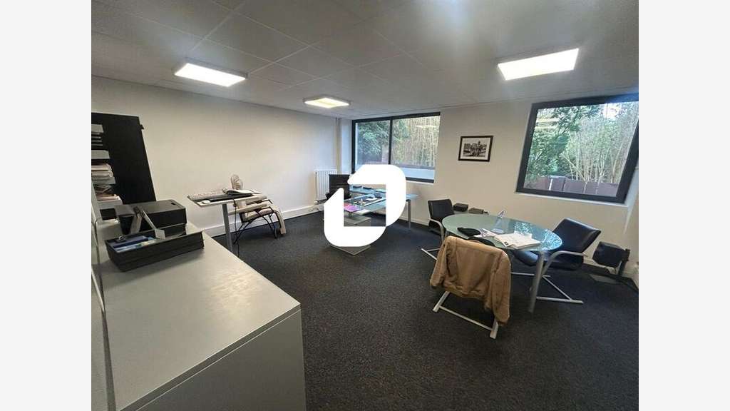 Vente Bureaux 93m² Rueil malmaison
