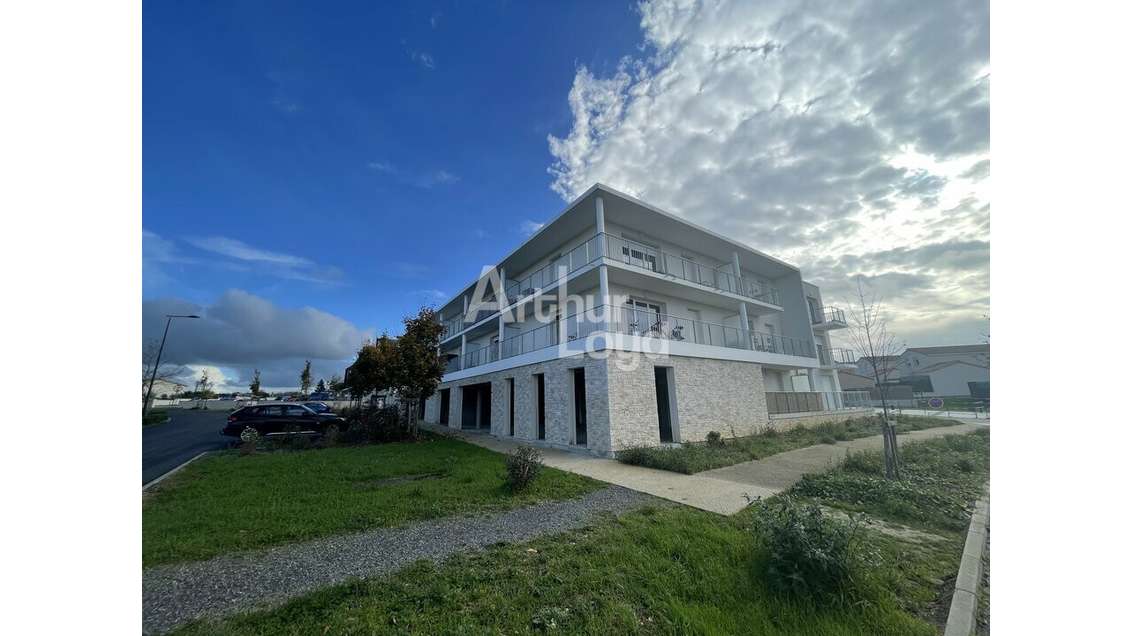 Vente bureaux 171m² à Saint-Benoît Zone Pré Médard