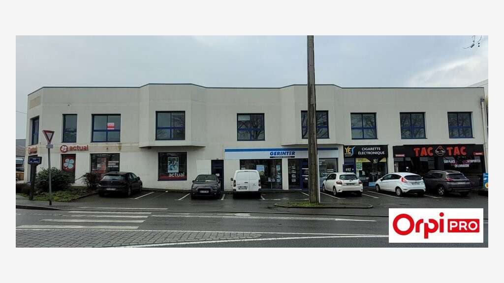 Bureaux récents divisibles 478m² à Saint-Brieuc