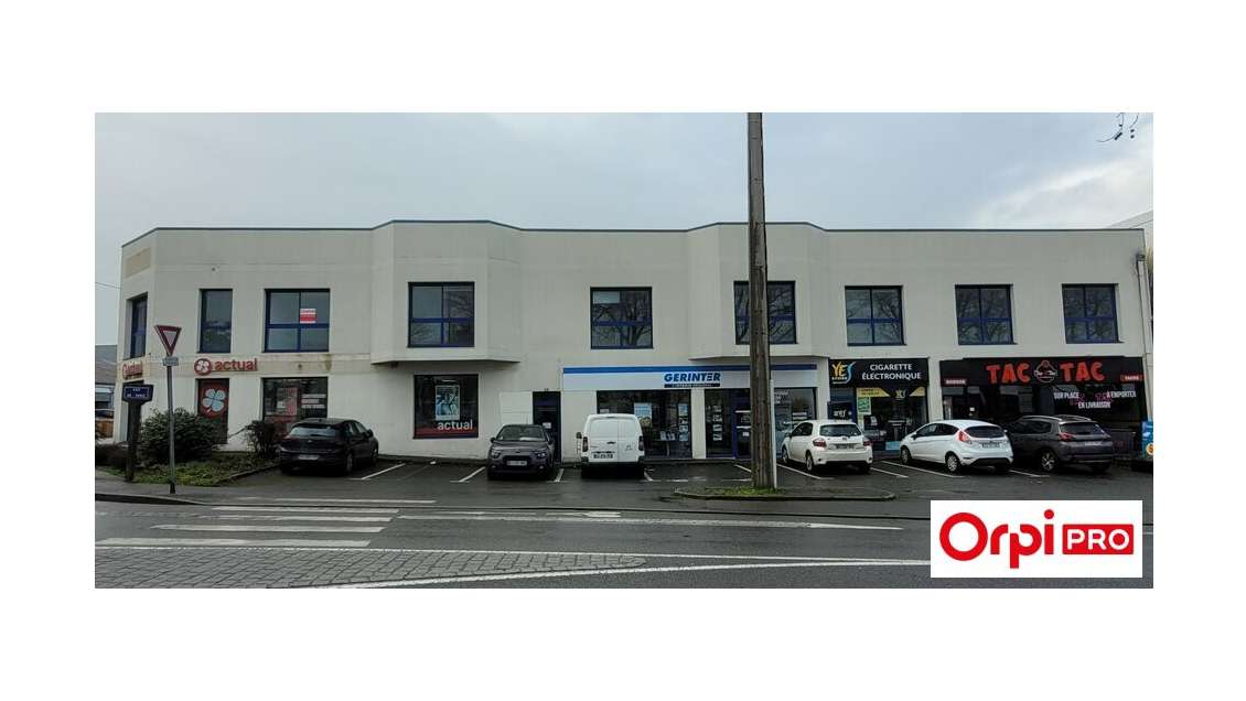 Bureaux récents divisibles 478m² à Saint-Brieuc