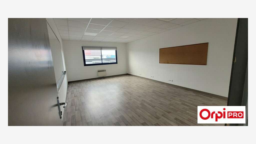 Bureaux récents divisibles 478m² à Saint-Brieuc