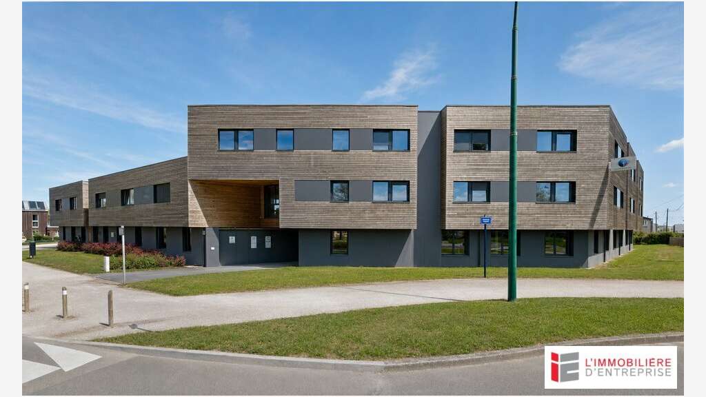 A vendre bureaux loués 160m² à St-Brieuc