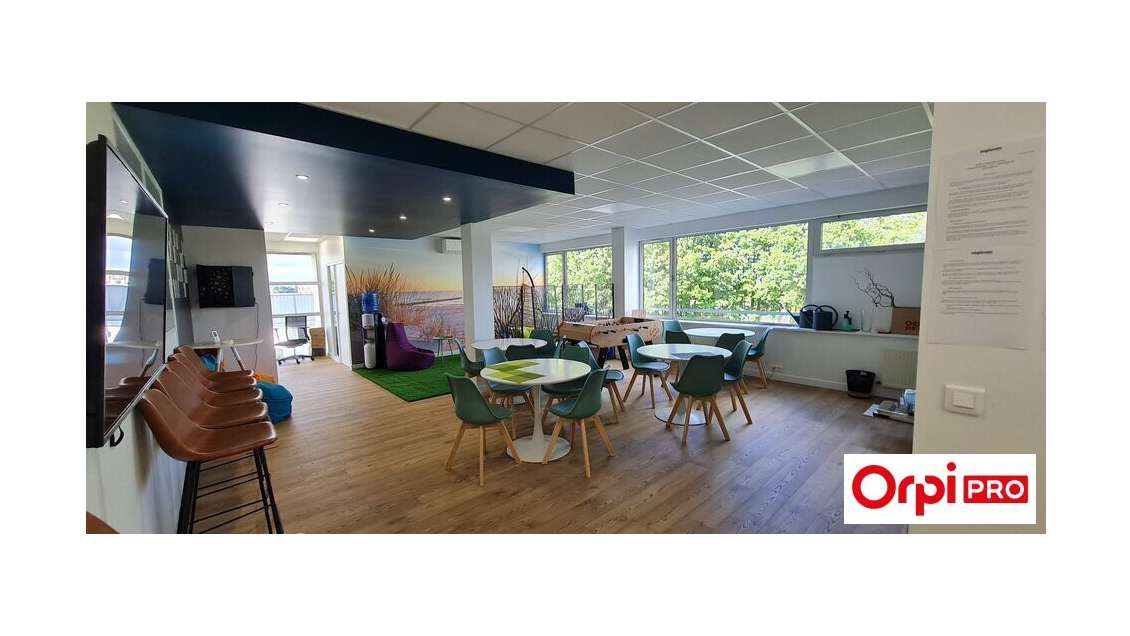 AV bureaux de 351m² à Saint-Brieuc prox RN12