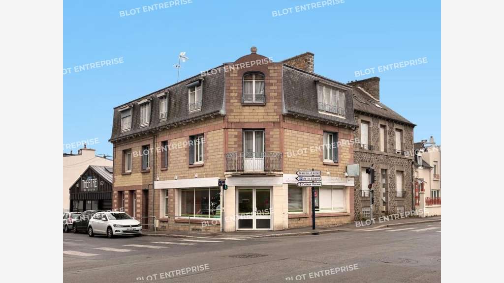 A LOUER BUREAUX, LOCAL COMMERCIAL