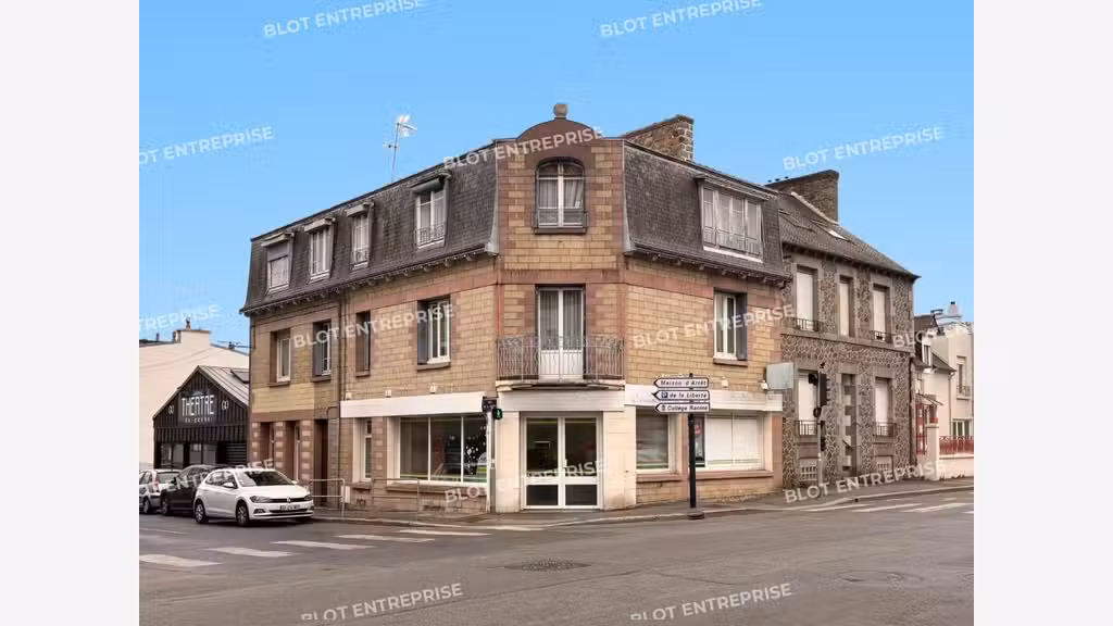 A LOUER BUREAUX, LOCAL COMMERCIAL