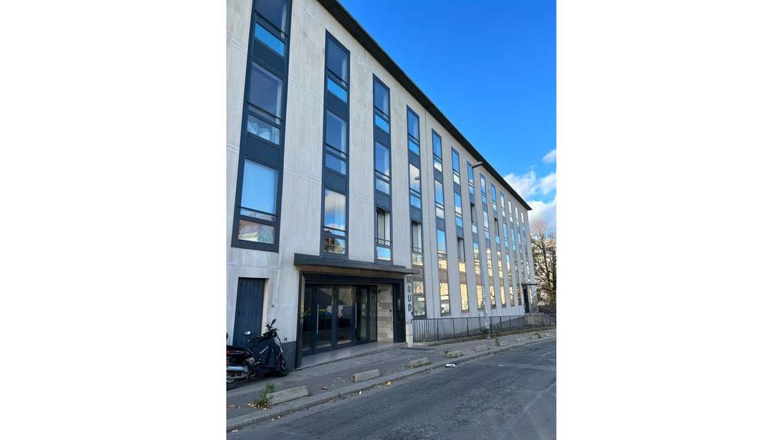 Local/bureau de 62m² à vendre à Saint Denis (93)