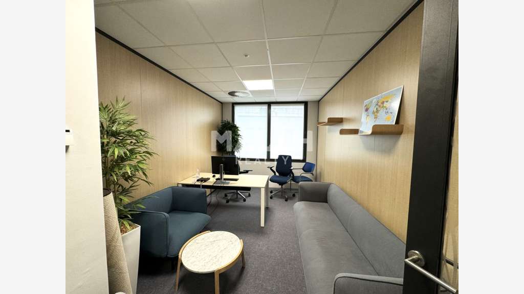 A vendre ou à louer bureaux 804m² à Saint Etienne