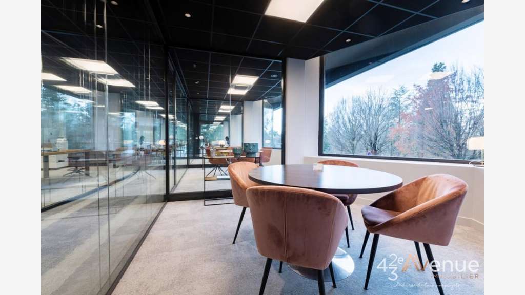 Bureaux 327m² à vendre à Saint-Étienne Fauriel