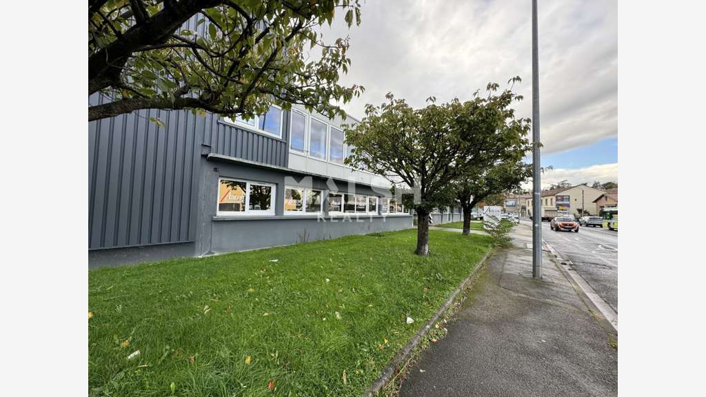 Bureaux à vendre ou louer St Etienne La Terrasse
