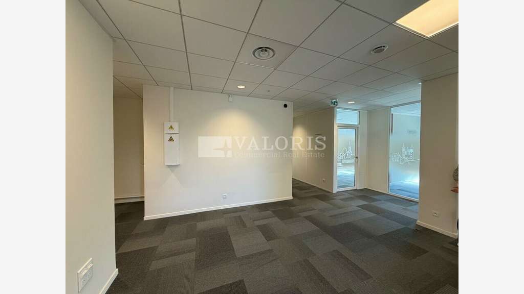 Bureaux 204m² à vendre à Saint-Fons