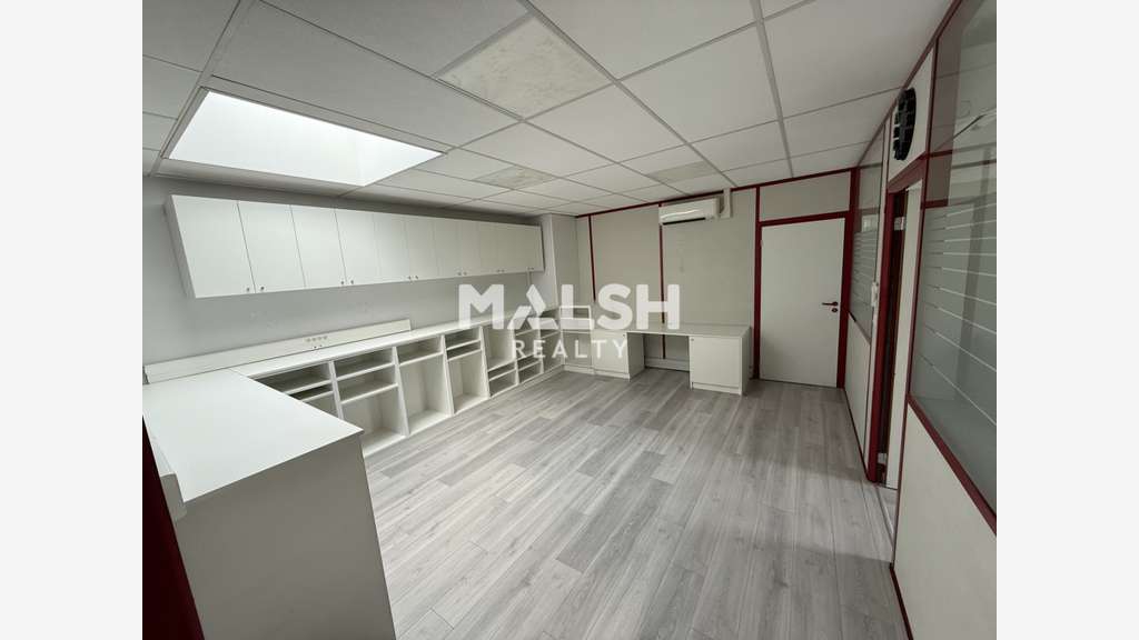 AV bureaux 205m² divisibles à Saint-Genis-Laval