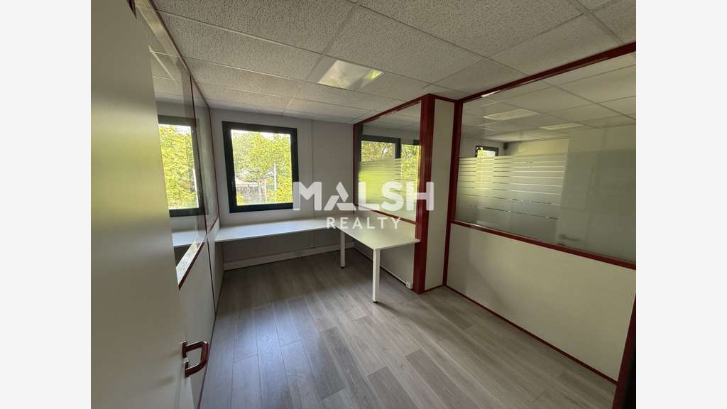 AV bureaux 205m² divisibles à Saint-Genis-Laval