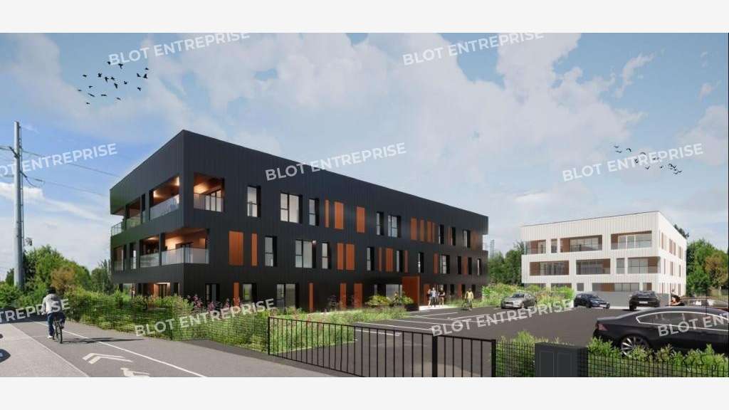 Av bureaux 1.573,88 m² et 1 512,87m² à St Grégoire