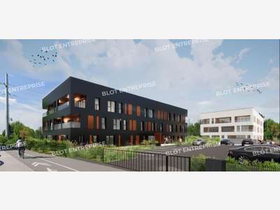 Av bureaux 1.573,88 m² et 1 512,87m² à St Grégoire