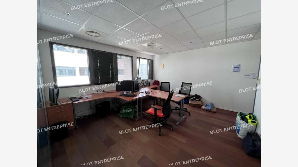 Vente bureaux 225m² R+1 parc tertiaire St-Herblain