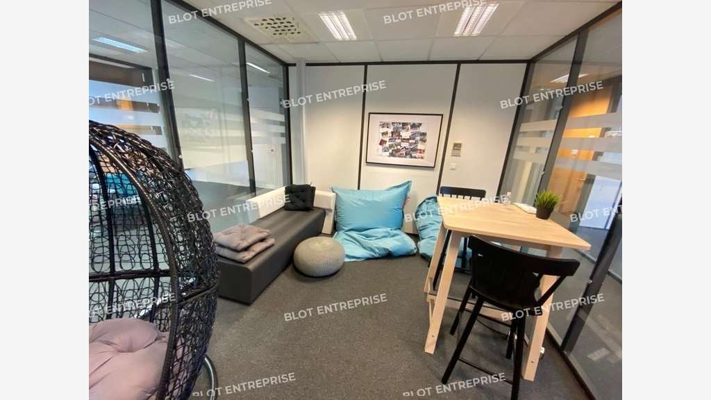 À VENDRE - BUREAUX - 175 M² - SAINT-HERBLAIN