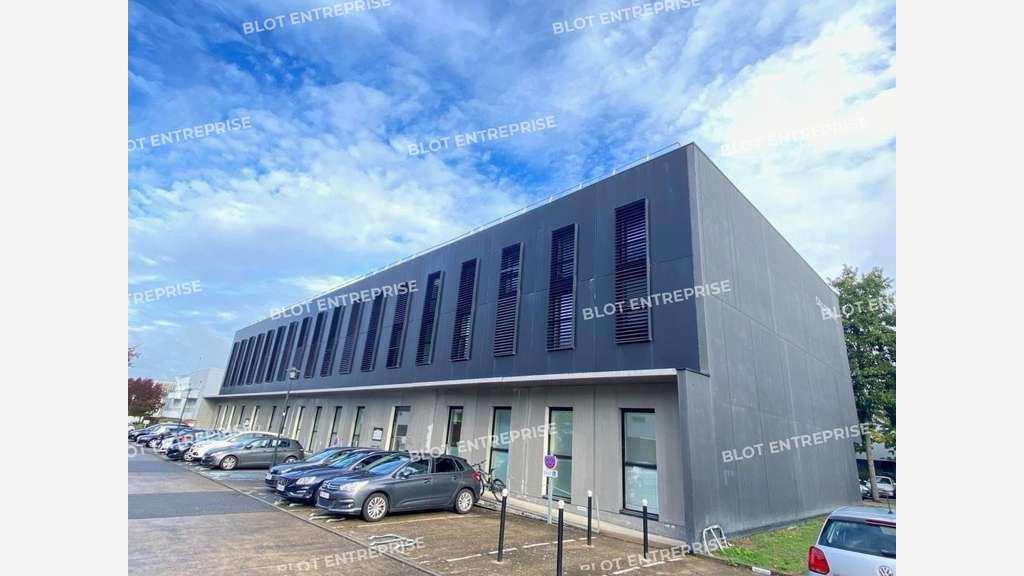 À VENDRE - BUREAUX - 175 M² - SAINT-HERBLAIN