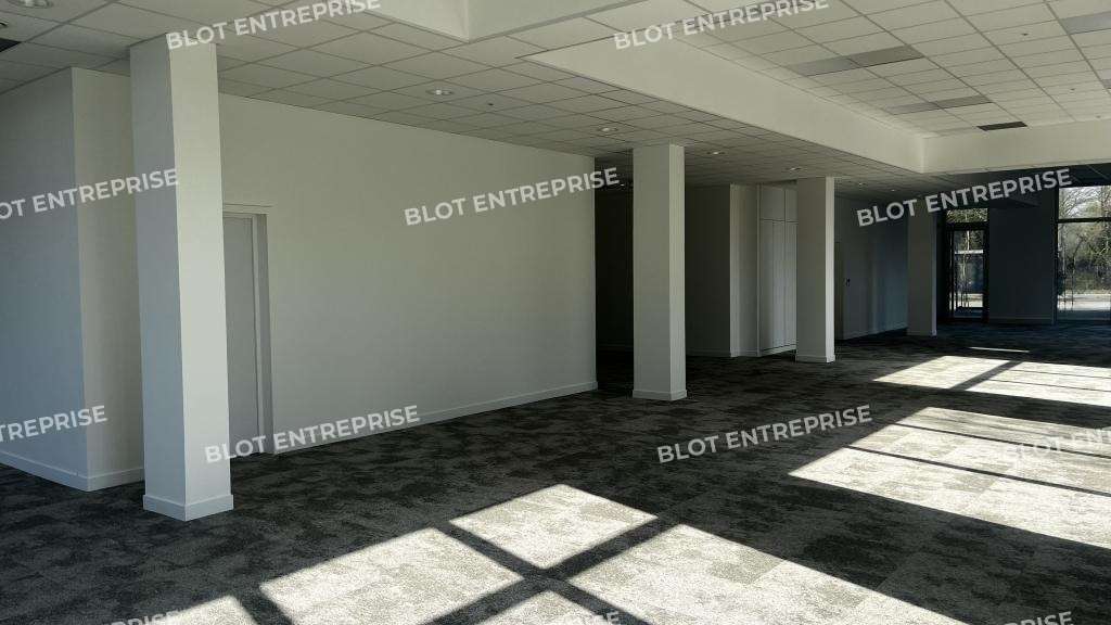 A vendre/a louer bureaux neufs 583m² la Courrouze