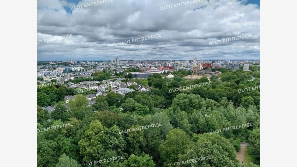 Bureaux neufs bel emplacement Rennes la Courrouze