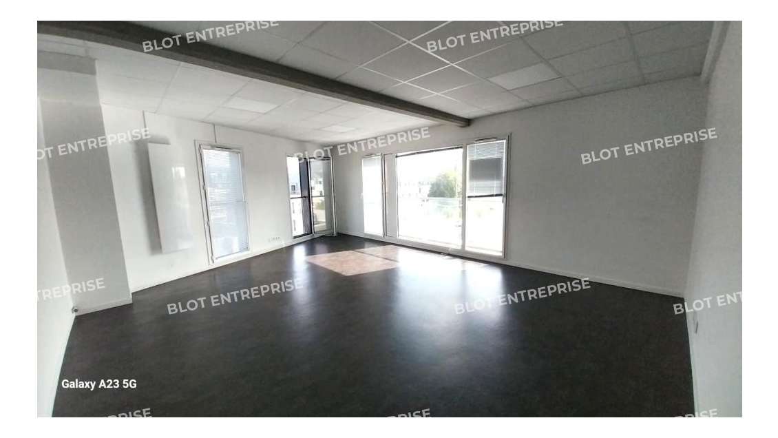Vente bureaux de 100m² centre gare Saint-Malo