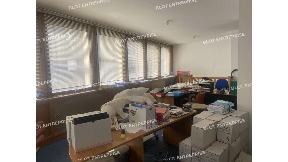 A VENDRE - BUREAUX - SAINT-MALO - 77 m²