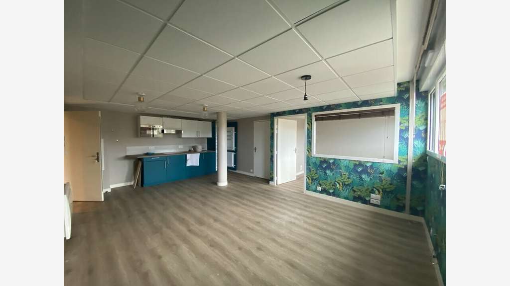A vendre murs 40m² en RDC surélevé à Saint Malo