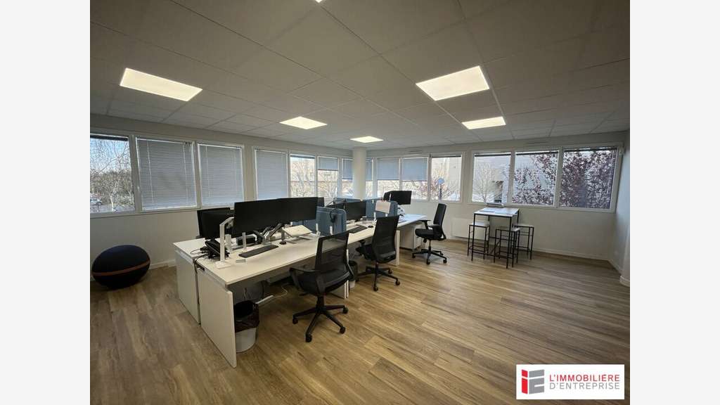 SAINT MALO - BUREAUX à vendre