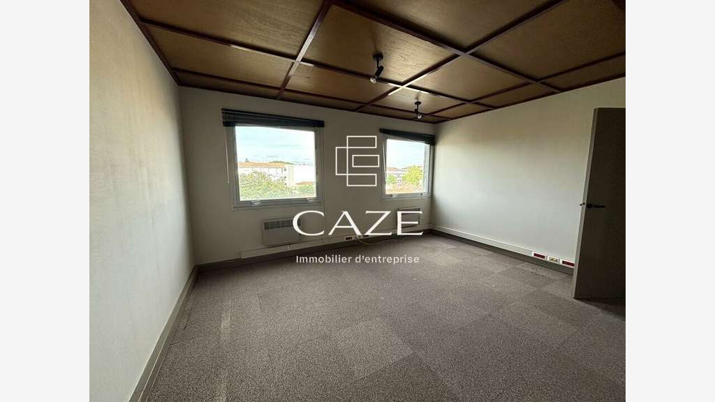 Bureaux de 58m² à vendre à Saint-Médard-en-Jalles