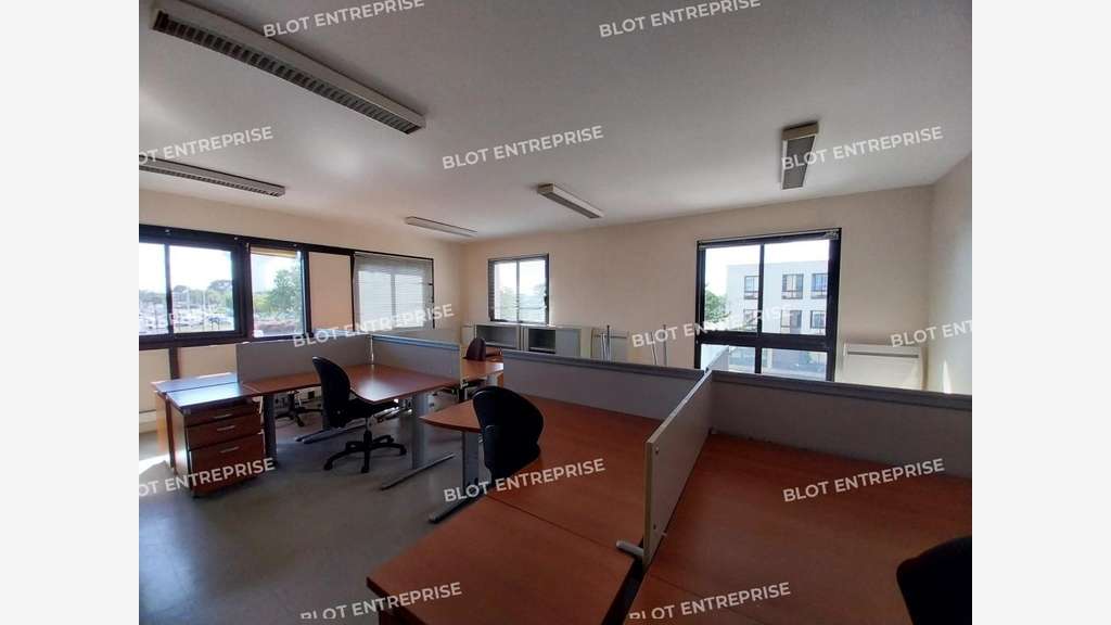 A vendre bureaux 160m² à Saint Nazaire Oceanis