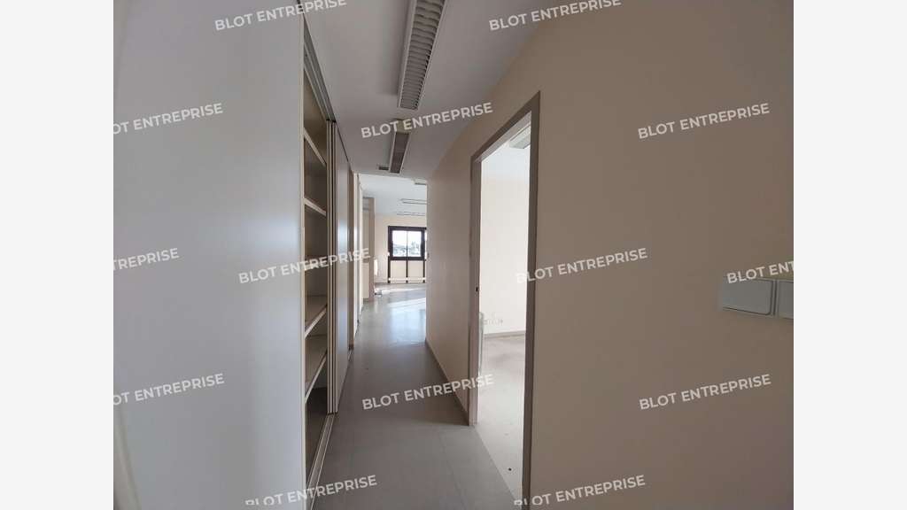 A vendre bureaux 160m² à Saint Nazaire Oceanis