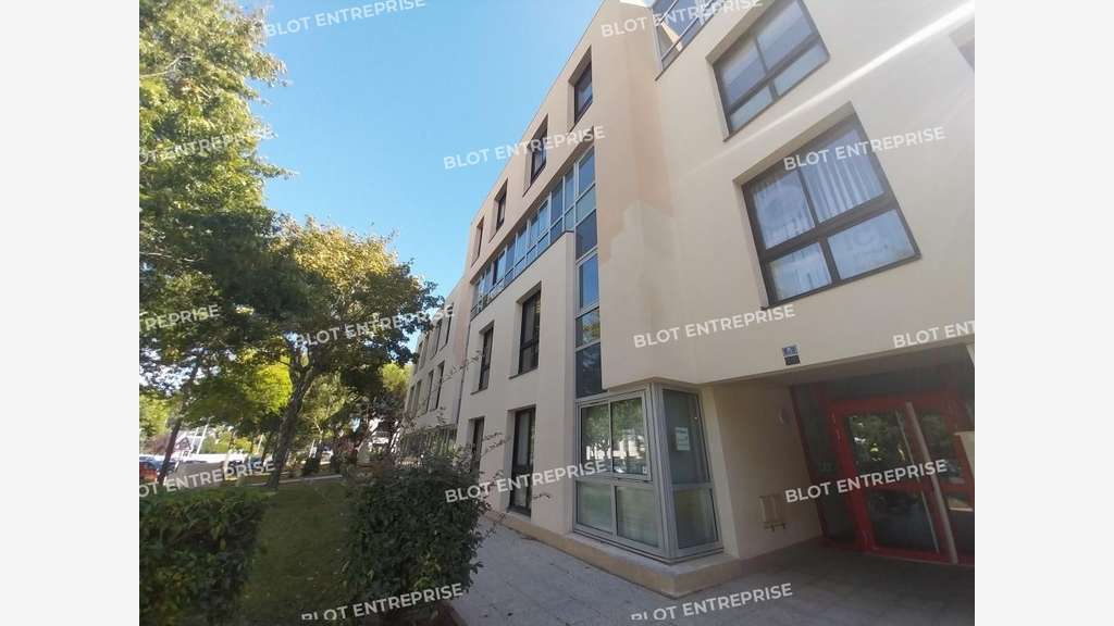 A vendre bureaux 160m² à Saint Nazaire Oceanis