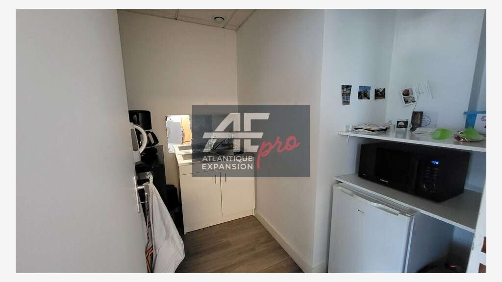 Bureaux rénovés 233m² à vendre à Saint-Nazaire