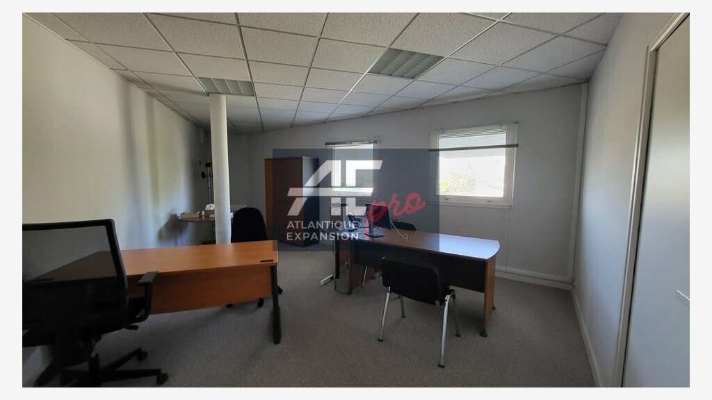 Bureaux rénovés 233m² à vendre à Saint-Nazaire