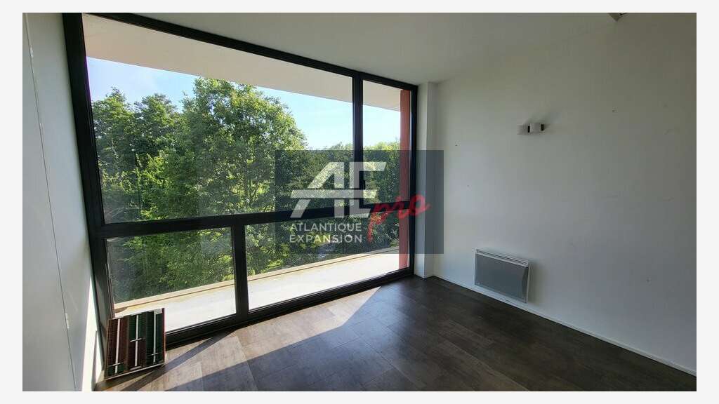 Murs cabinet médical 105m² à vendre Saint Nazaire