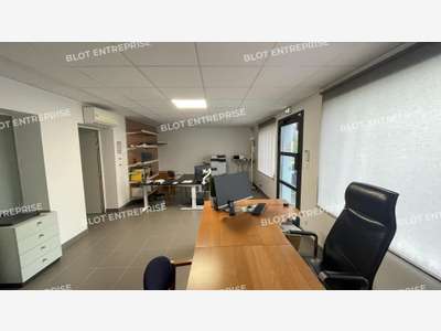 A vendre bureaux 227m² Saint Nazaire Côte d'Amour