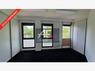 Bureaux rénovés 64m² ERP / PMR à Saint-Nazaire