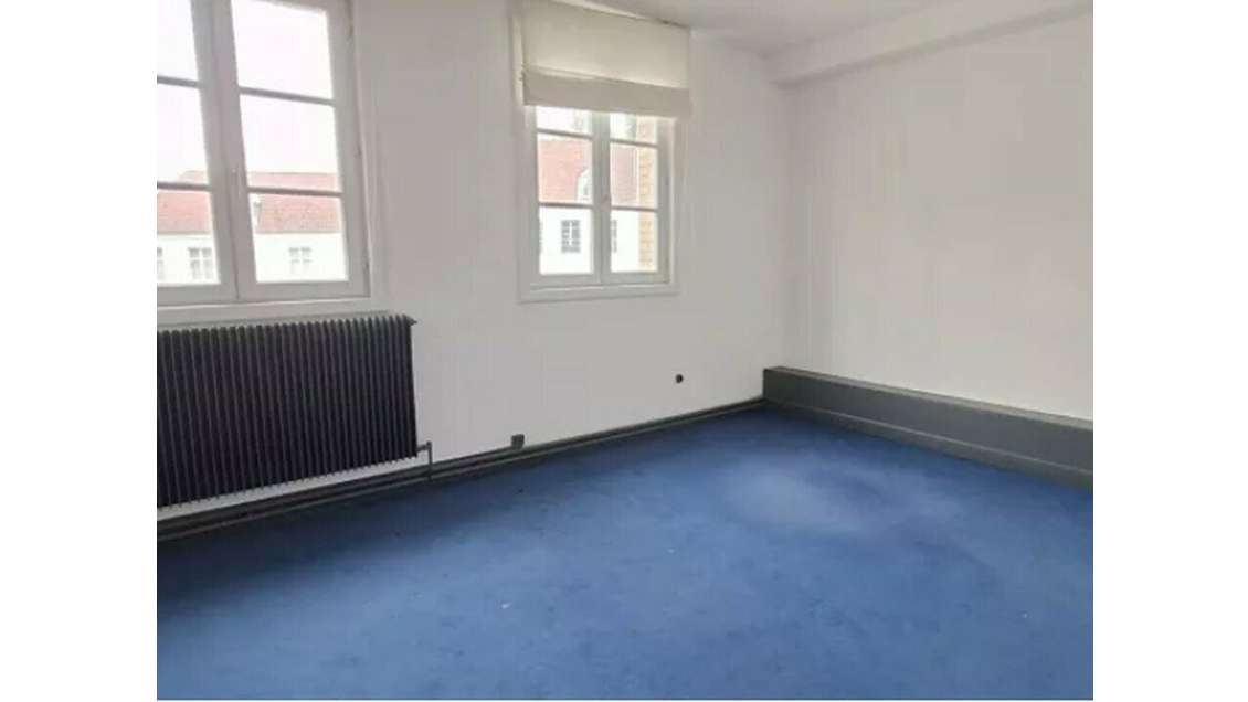 Bureaux vente 157m² à Saint-Omer centre