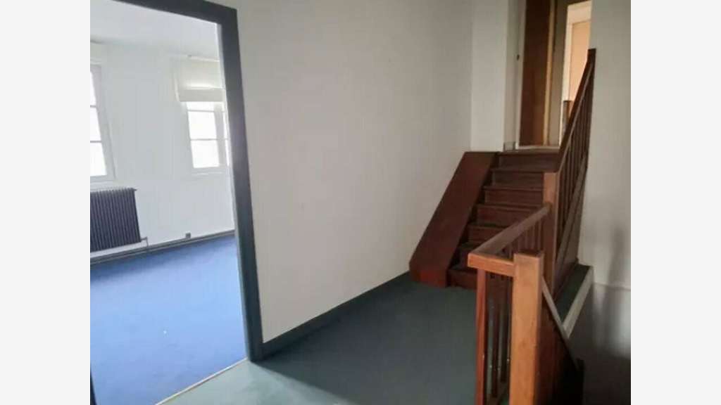 Bureaux vente 157m² à Saint-Omer centre