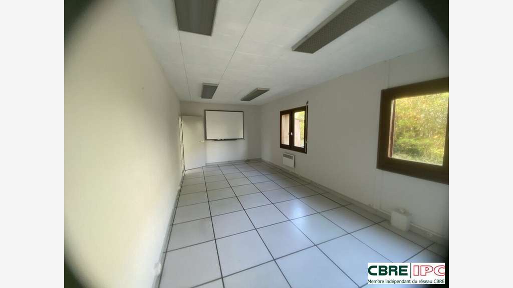 Vente bureaux 293m² à Saint-Paul-lès-Dax