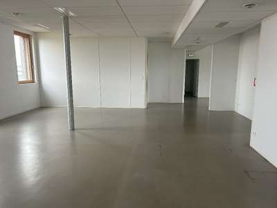 Bureaux 200m² R+2 disponibles tram T2 Saint-Priest