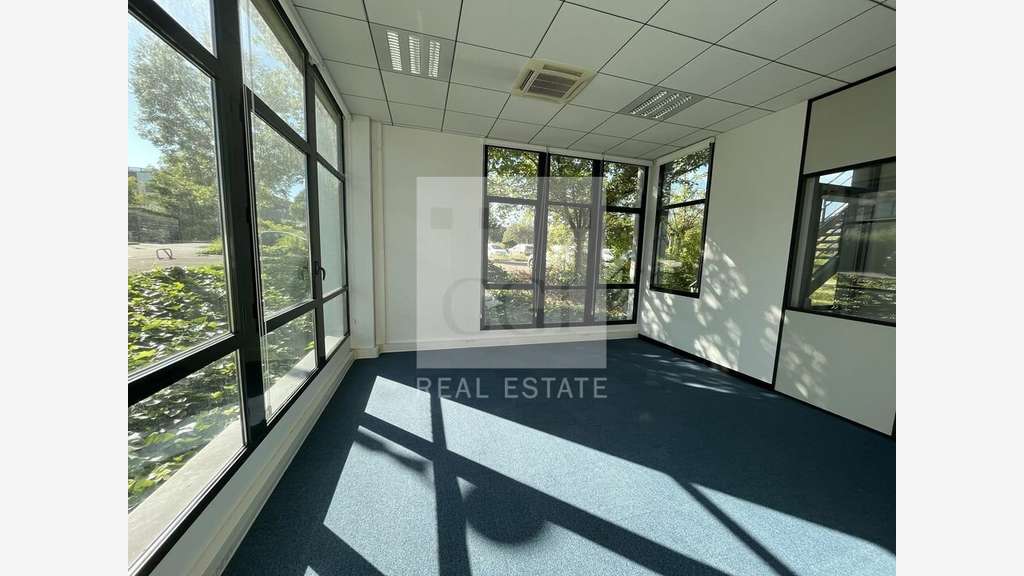 AV bureaux 514m² RDC Parc Technologique St Priest