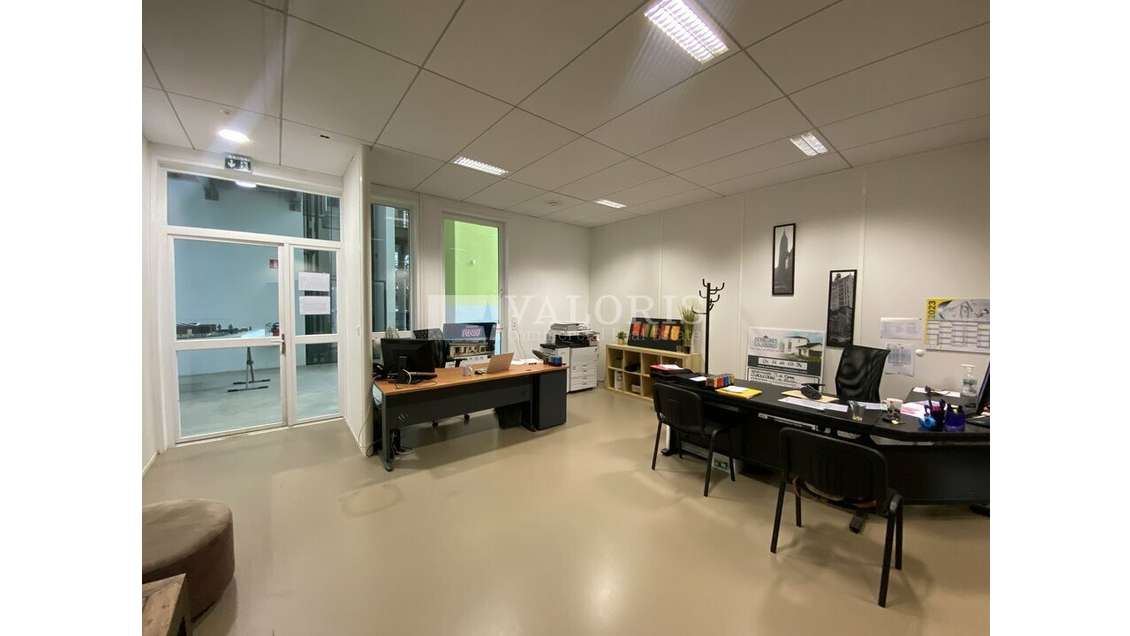 SAINT PRIEST - BUREAUX à vendre