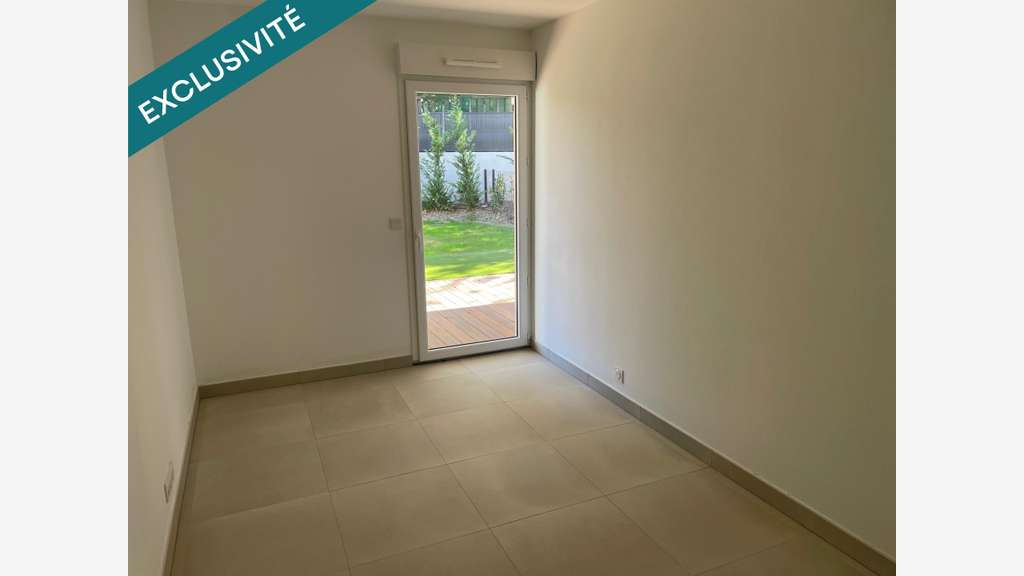 AV bureau 69m² à Saint-Raphaël Valescure