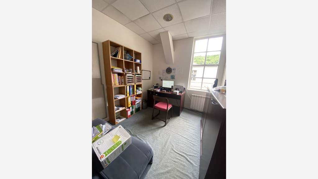 Bureaux loués de 217m² à vendre St Rémy sur Avre