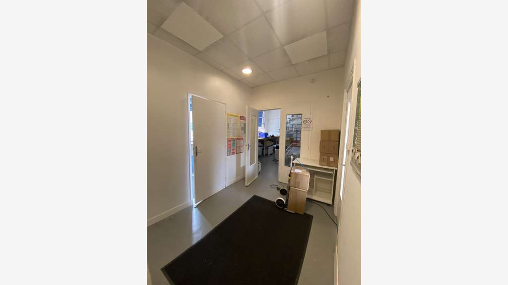 Bureaux loués de 217m² à vendre St Rémy sur Avre