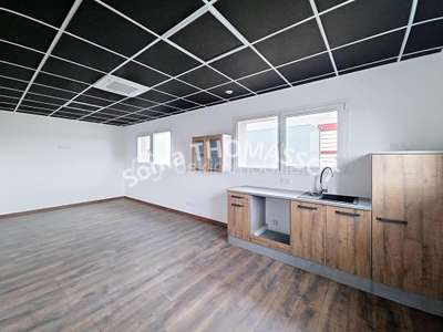 Vente Locaux d'activités - Entrepôts à Saint-Usage