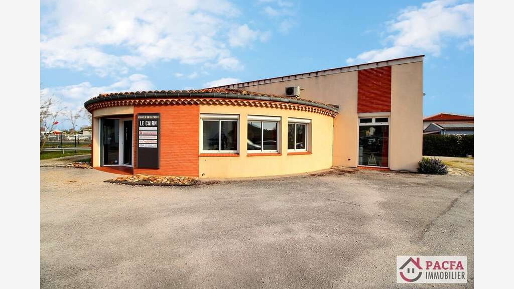 A vendre bureaux 272m² ZA de Saix à developper