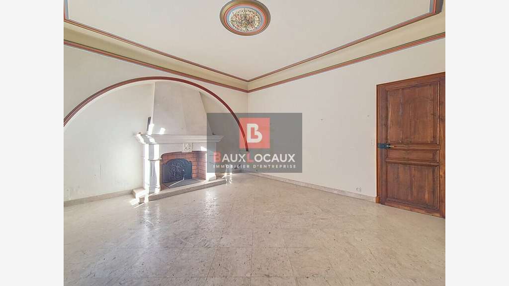 Vente bureaux 98m² à Salon-de-Provence