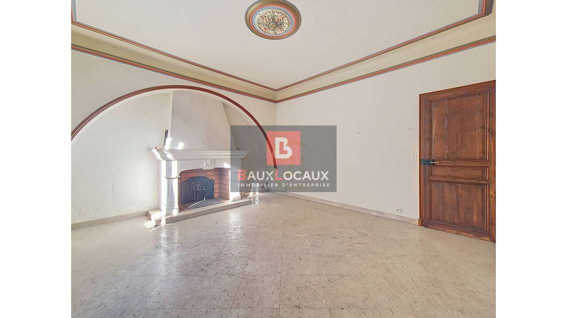 Vente bureaux 98m² à Salon-de-Provence